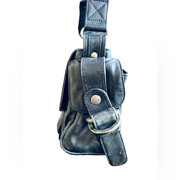 Kooba Hobo Bag 100% Leather in good condition Size Medium ajustable strap - Picture 3 of 15